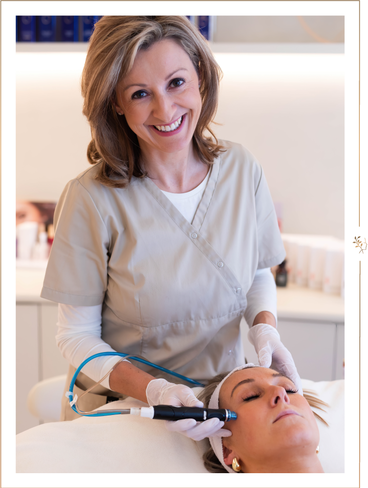 <h2>Wat is HydraFacial?</h2>